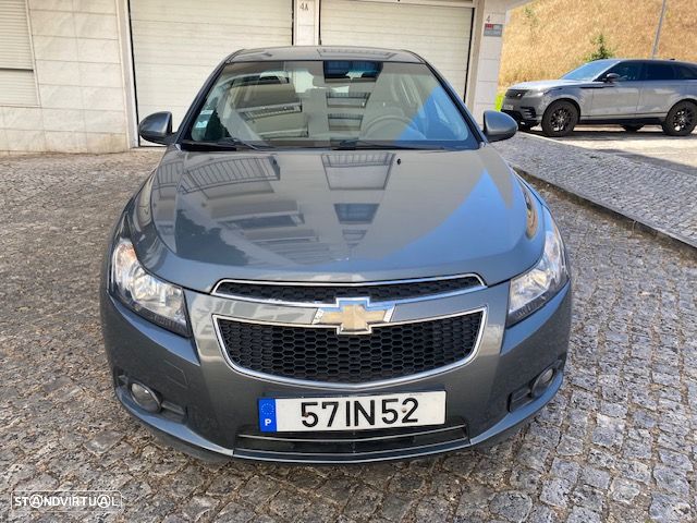 Chevrolet Cruze 1.6 LS - 2