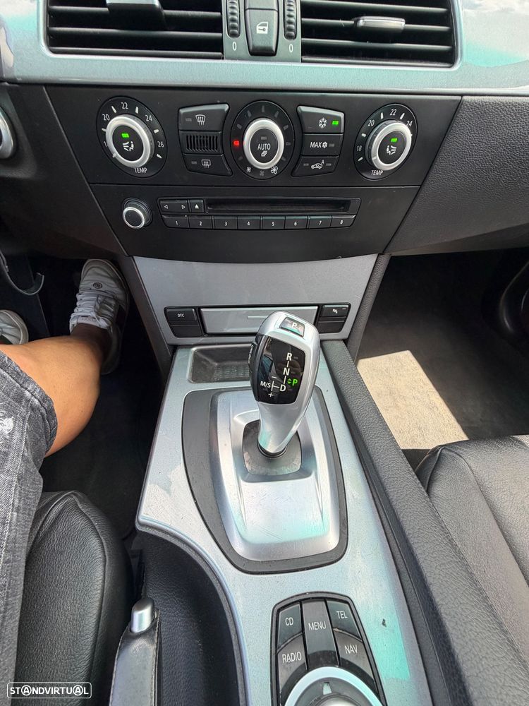 BMW 520 dA Executive - 40
