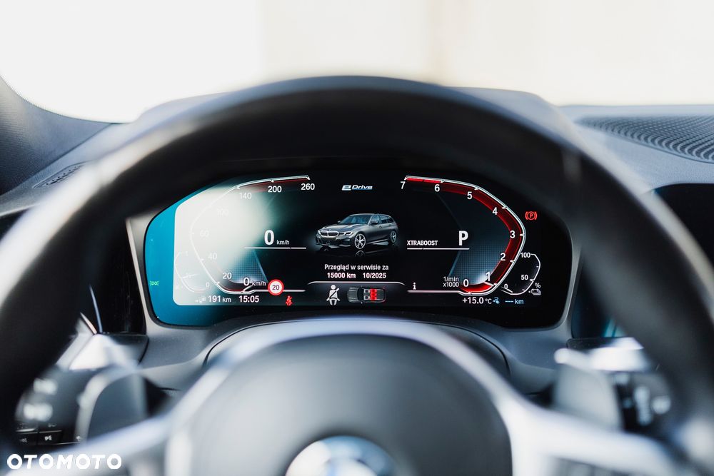 BMW Seria 3 330i Edition M Sport Shadow - 23