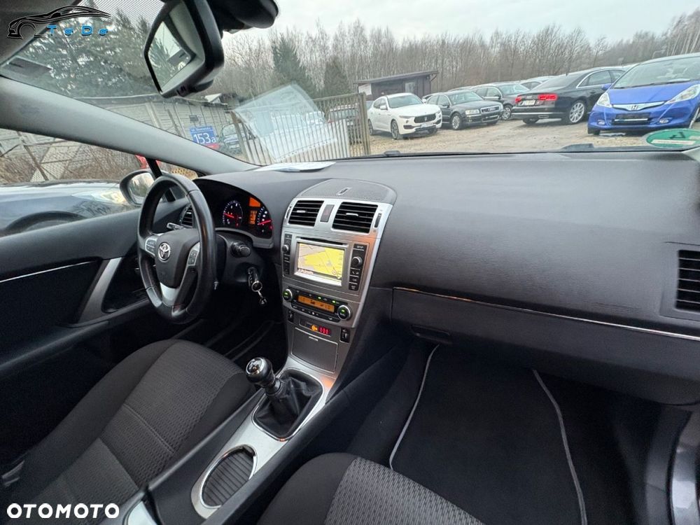 Toyota Avensis 2.0 D-4D Sol plus+NAVI - 33