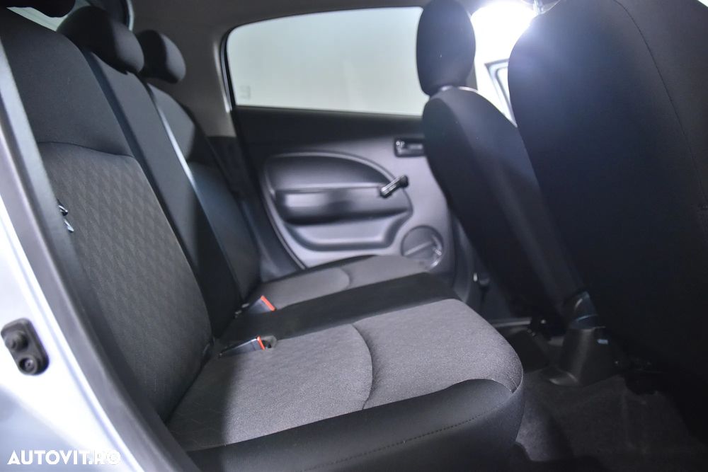 Mitsubishi Space Star - 12