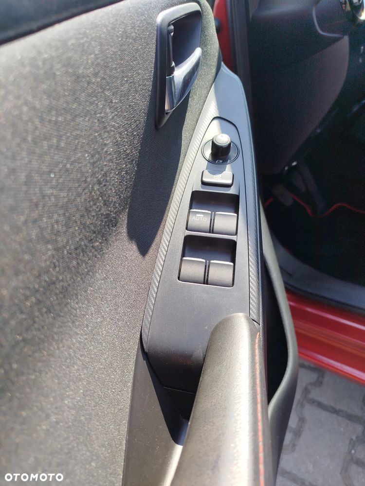 Mazda 2 SKYACTIV-G 90 Red Edition - 11