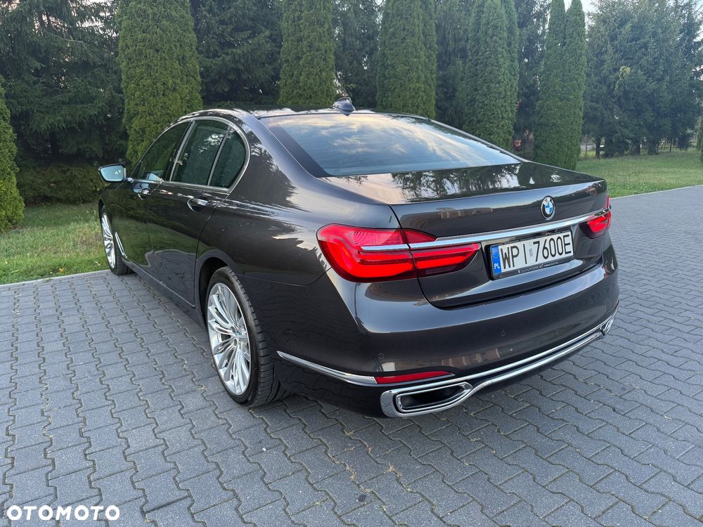BMW Seria 7 730d xDrive - 16