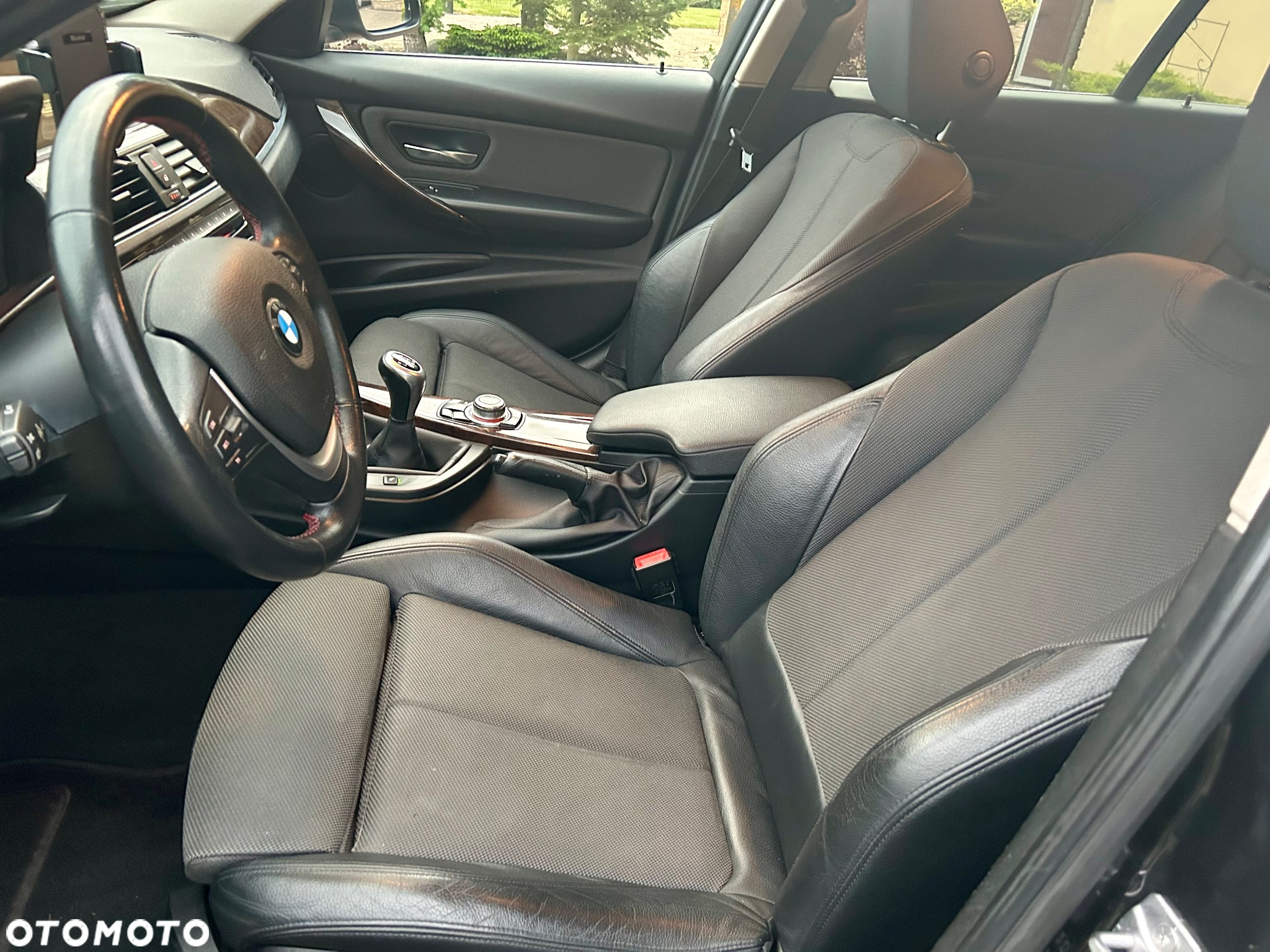 BMW Seria 3 320d Touring Sport Line - 6