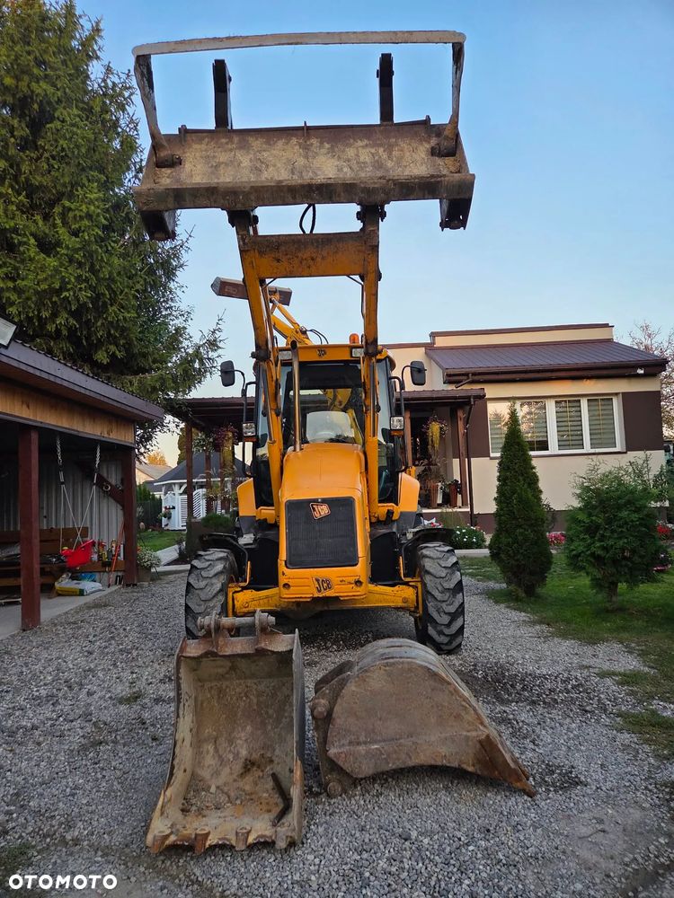 JCB 3CX - 9
