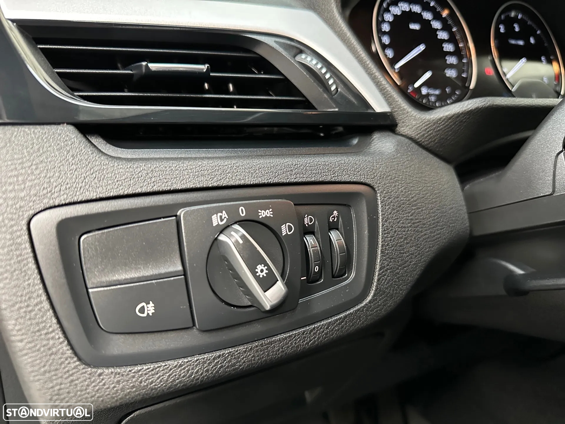 BMW X1 16 d sDrive Advantage - 15