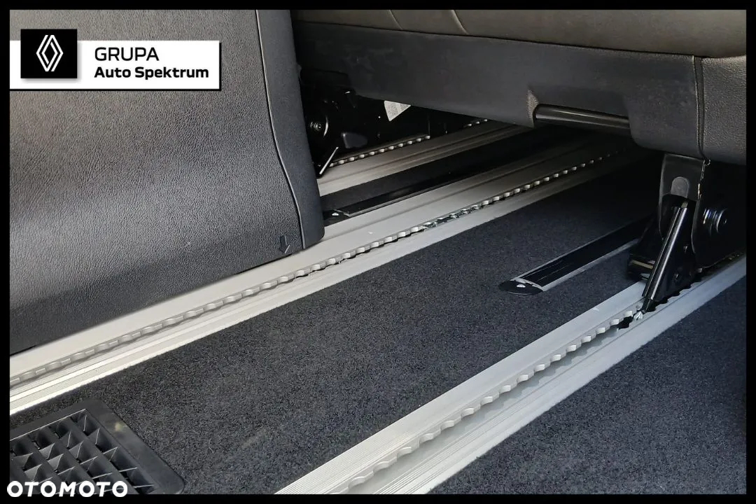 Renault Trafic SpaceClass 2.0 dCi Escapade EDC - 24