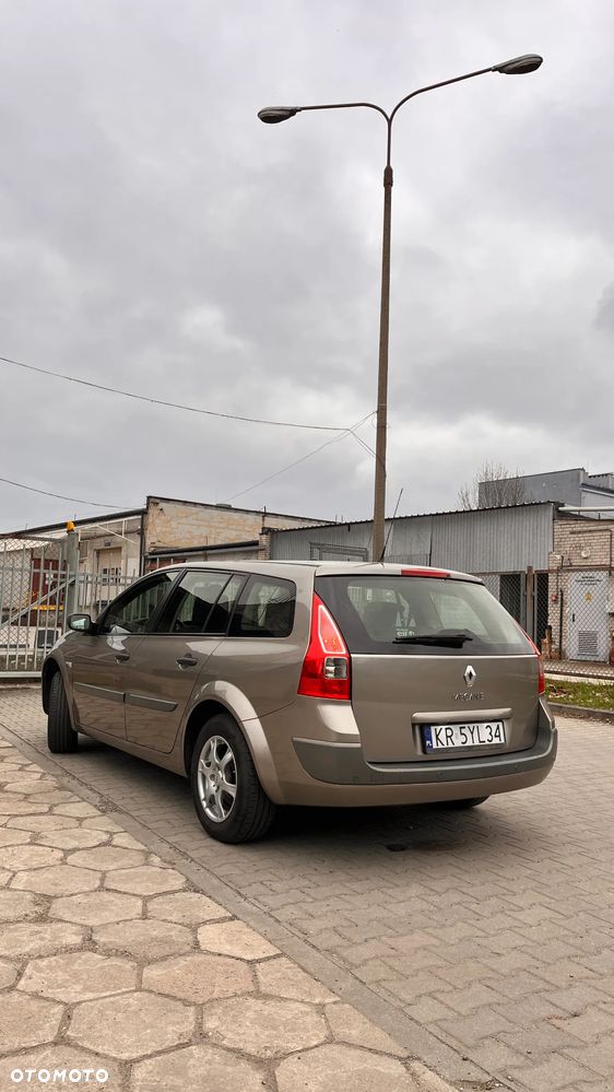 Renault Megane 1.6 16V Authentique - 4
