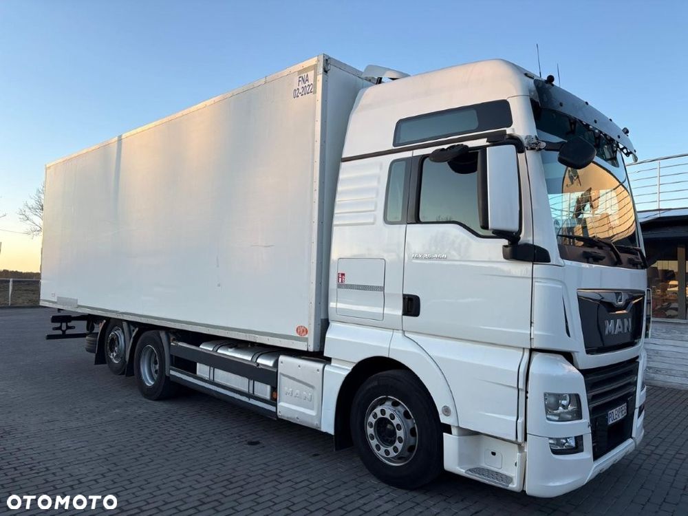 MAN TGX 26.460 KONTENER 8,2M 20EP XXL KABINA - 3