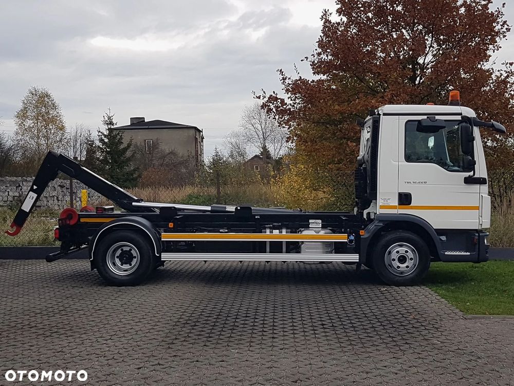 MAN TGL 12.220 HAKOWIEC 4x2 KLIMA HAKOWIEC DO KONTENERÓW - 18