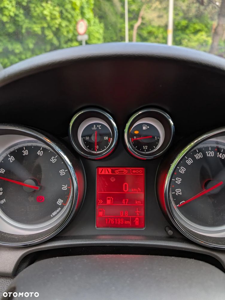 Opel Astra 1.4 Turbo Cosmo - 12