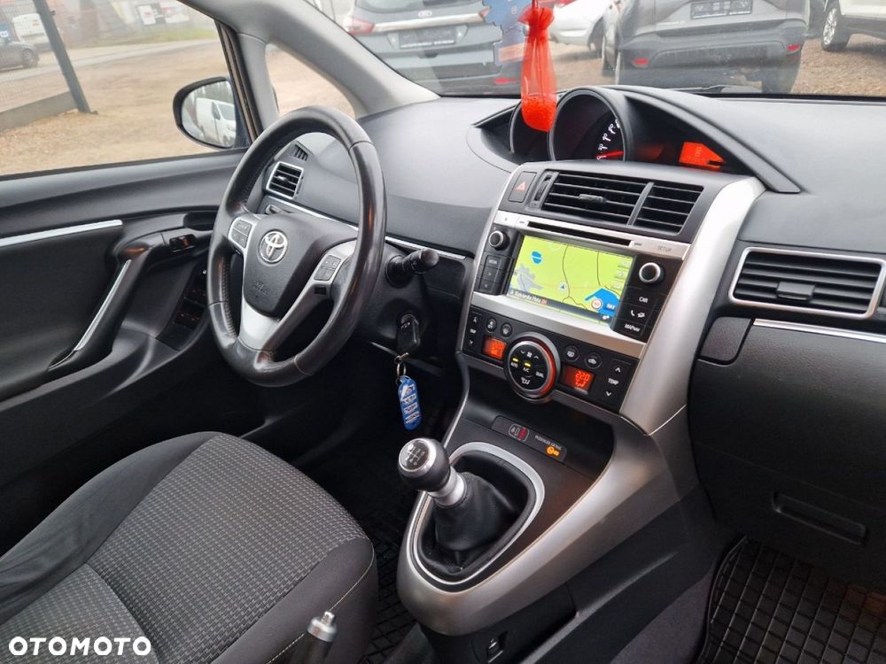 Toyota Verso 1.6 D-4D Premium - 21