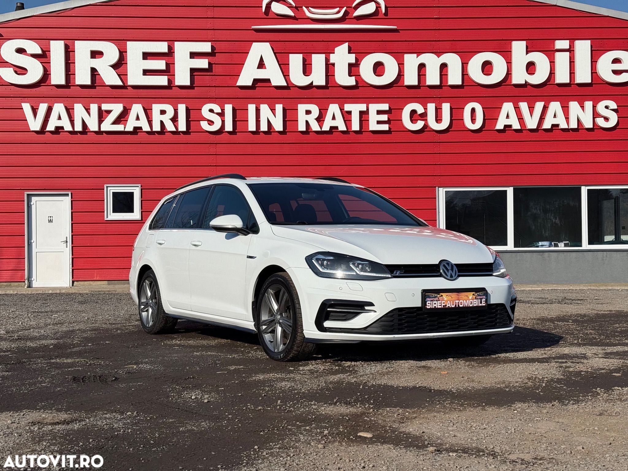 Volkswagen Golf 2.0 TDI DSG R-Line - 1