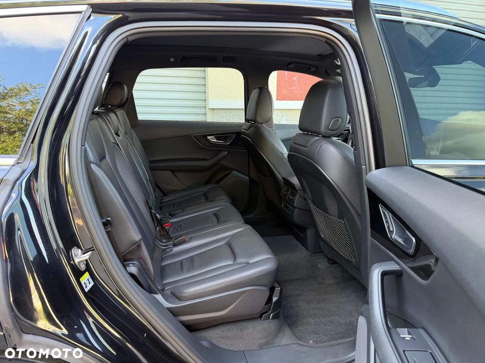 Audi Q7 - 15