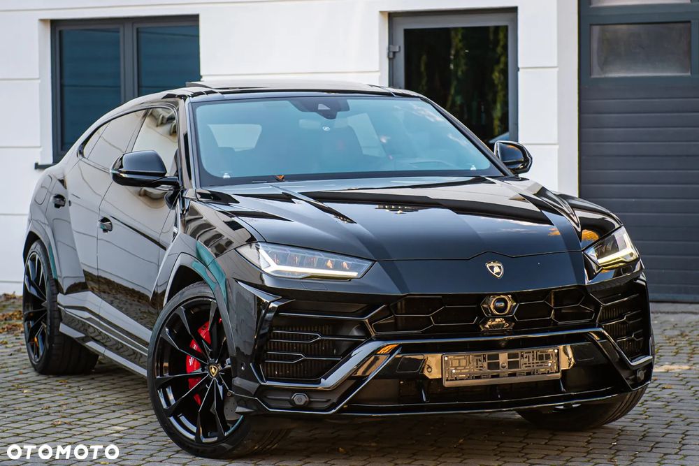 Lamborghini Urus Standard - 4