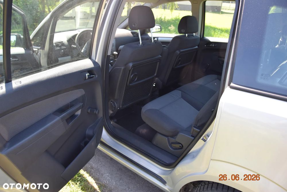Opel Zafira 1.9 CDTI - 8