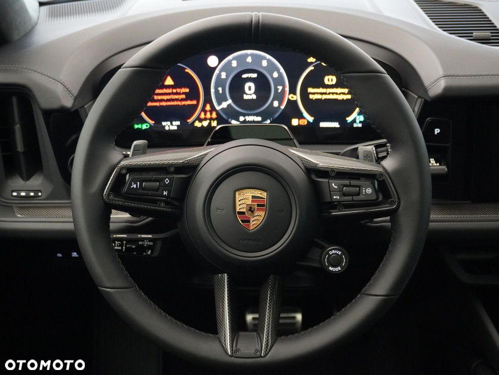 Porsche Cayenne GTS - 37