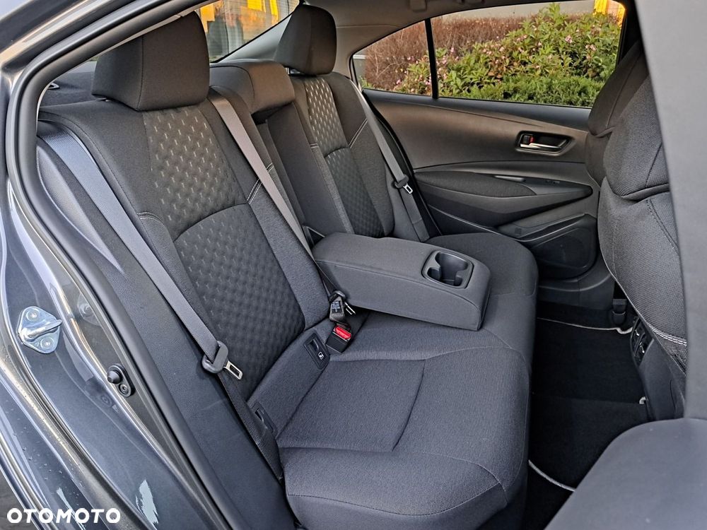 Toyota Corolla 1.8 Hybrid Style - 22