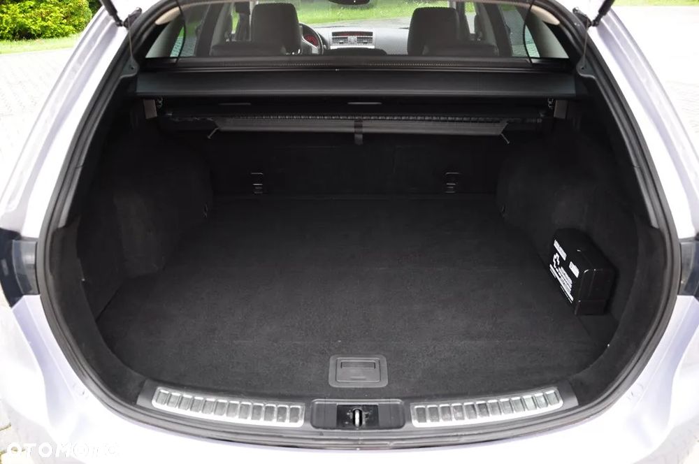 Mazda 6 2.2 CD Exclusive + - 26