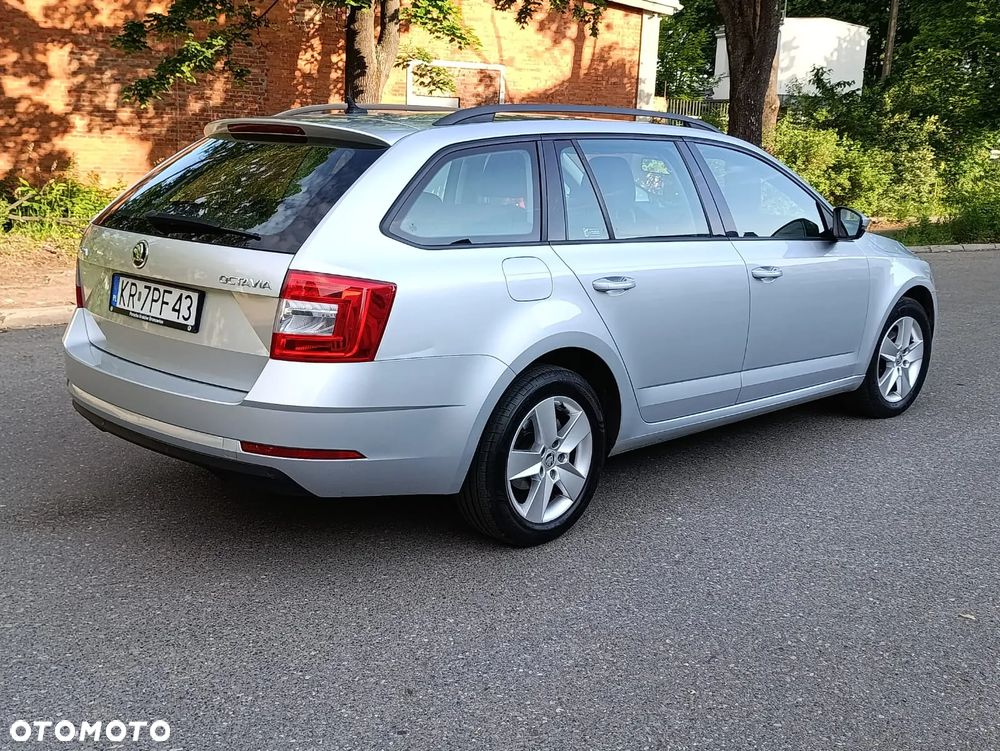 Skoda Octavia 2.0 TDI Ambition - 9