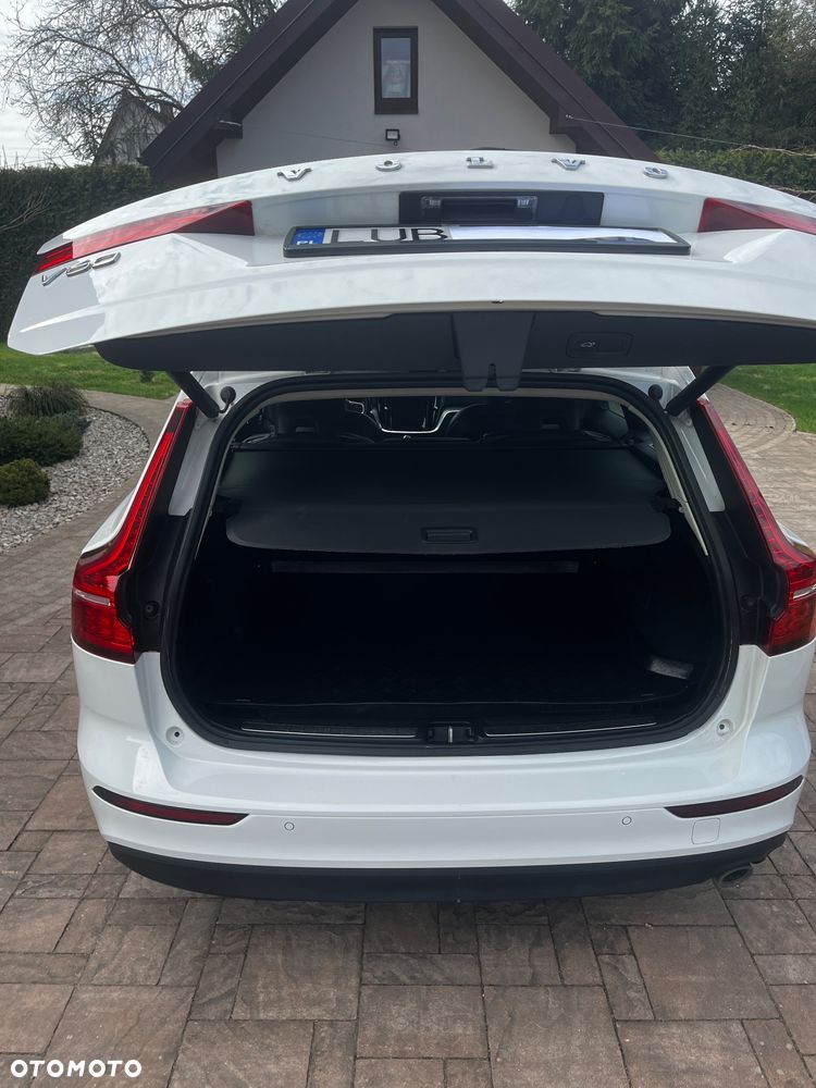 Volvo V60 D3 Momentum Core - 6