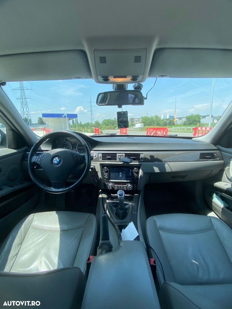 BMW Seria 3 320d EfficientDynamics Edition - 10