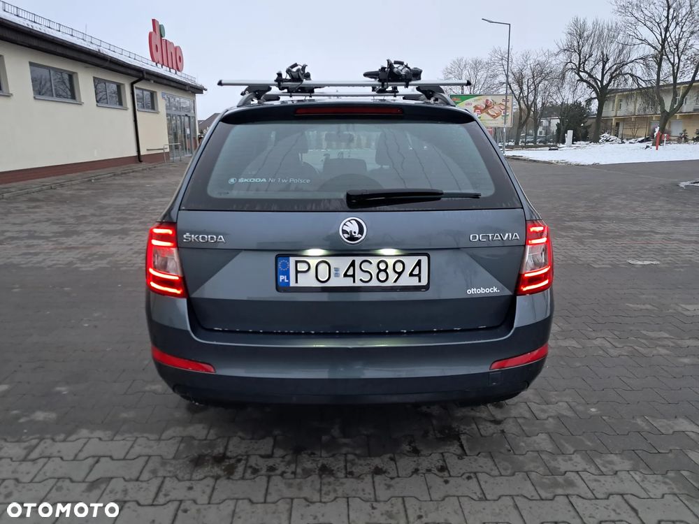 Skoda Octavia 2.0 TDI Style - 12
