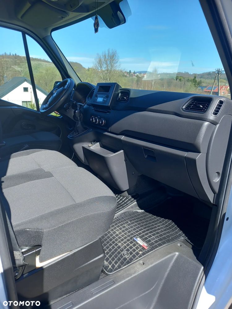 Renault Master - 18