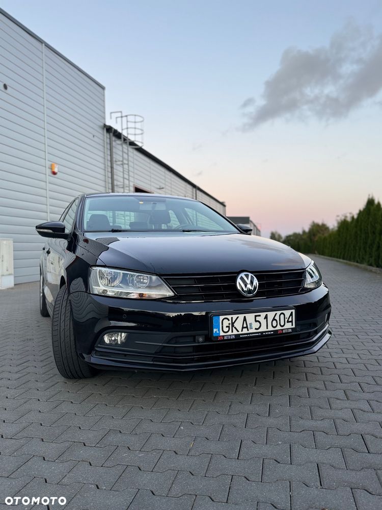 Volkswagen Jetta 2.0 TDI DPF BMT Trendline - 2