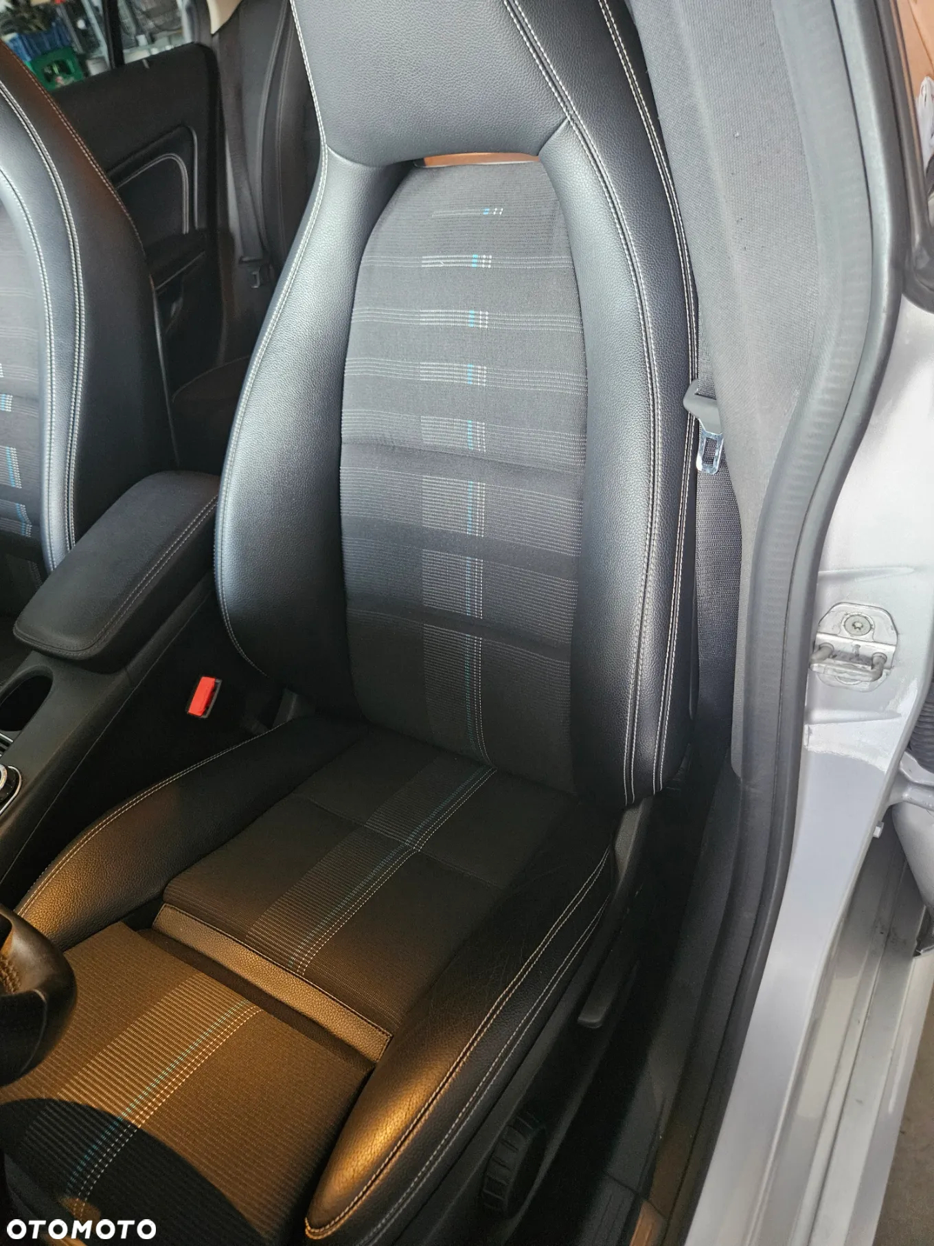 Mercedes-Benz CLA Shooting Brake 180 d 7G-DCT AMG Line - 18