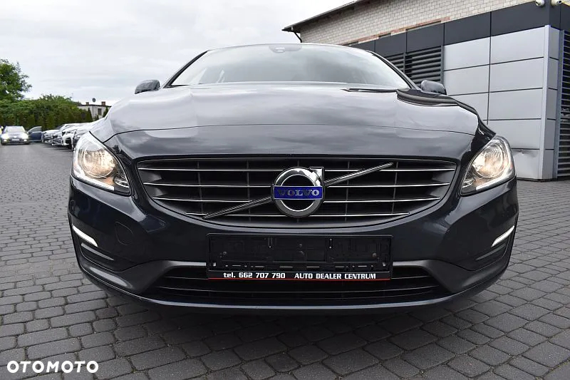 Volvo V60 D4 Momentum - 5