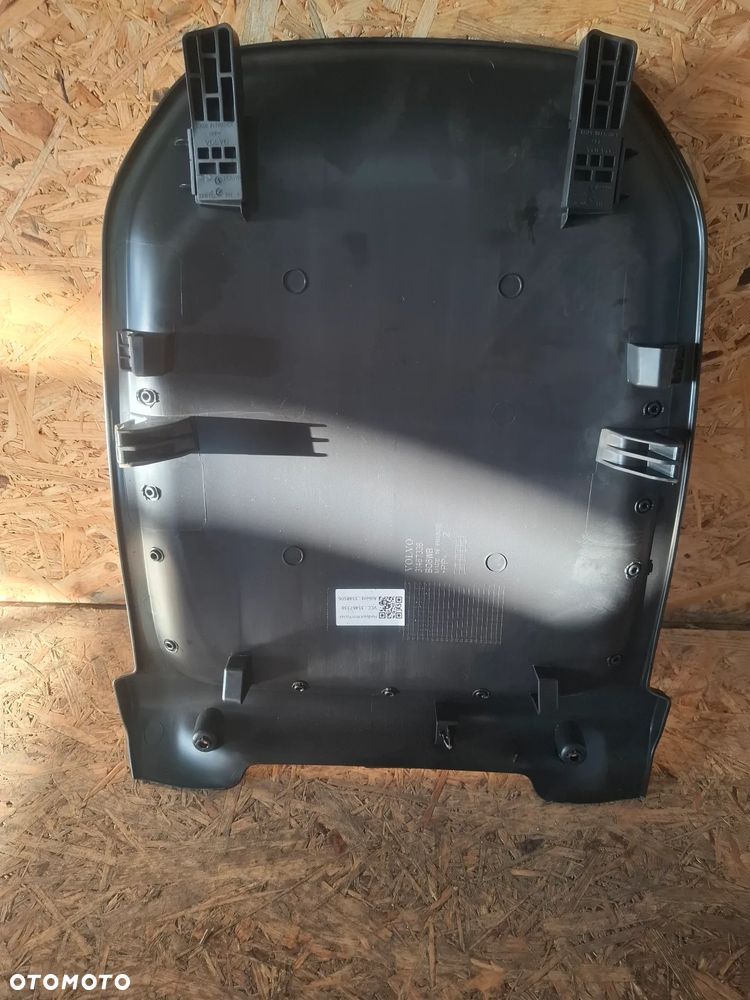 Volvo XC40 osłona fotela przedniego 31467338 - 2