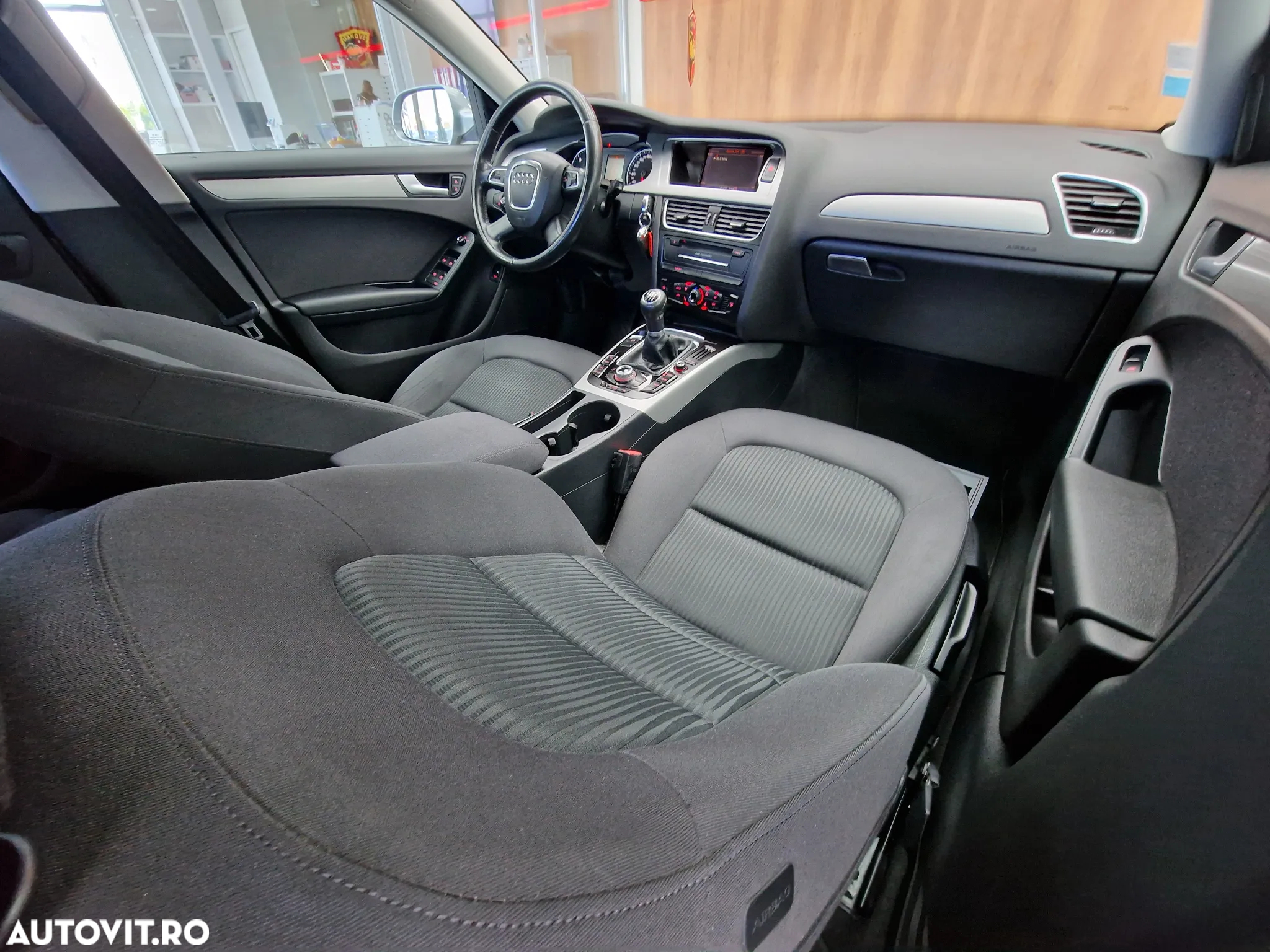 Audi A4 2.0 TDI B8 - 15