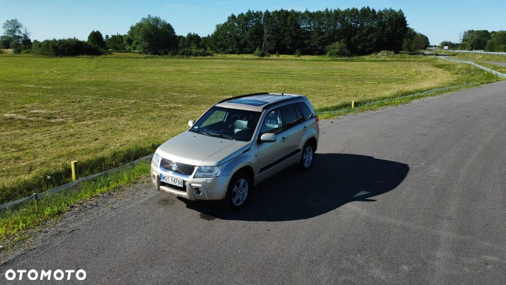 Suzuki Grand Vitara 1.9 DDiS De Luxe - 26