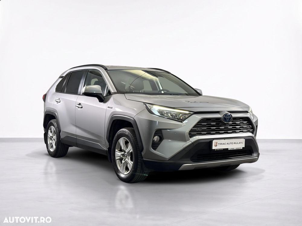 Toyota RAV4 - 8