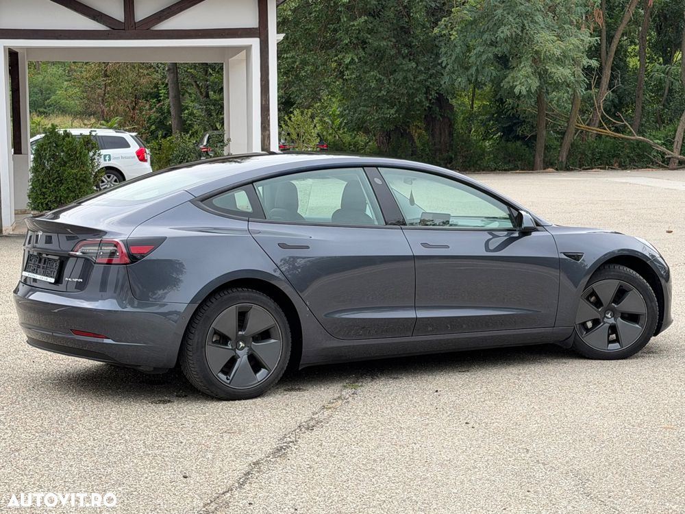 Tesla Model 3 - 15