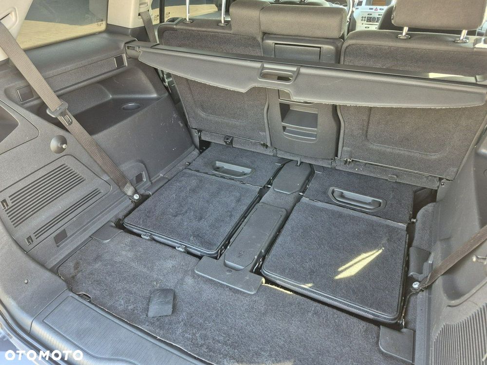 Opel Zafira - 18