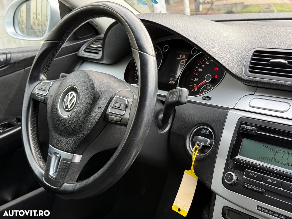 Volkswagen Passat 2.0 TDI DPF Comfortline Blue Motion Technology - 11