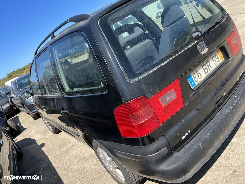 Seat Alhambra 1.9 Tdi ano 2000 para Peças - 4
