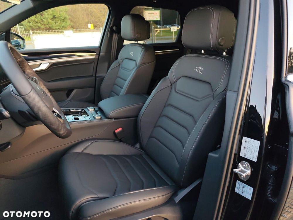 Volkswagen Touareg 3.0 V6 TDI SCR 4Mot R-Line - 11