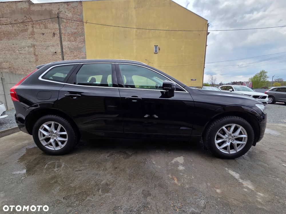 Volvo XC 60 D4 Momentum Pro - 7