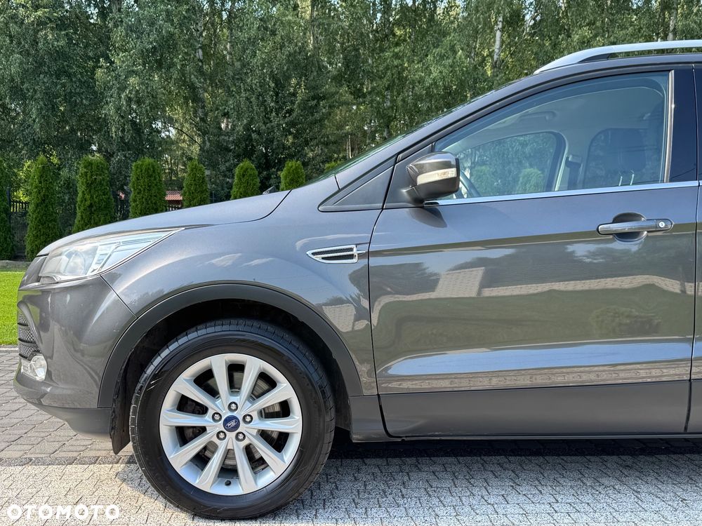 Ford Kuga 2.0 TDCi 2x4 Titanium - 22