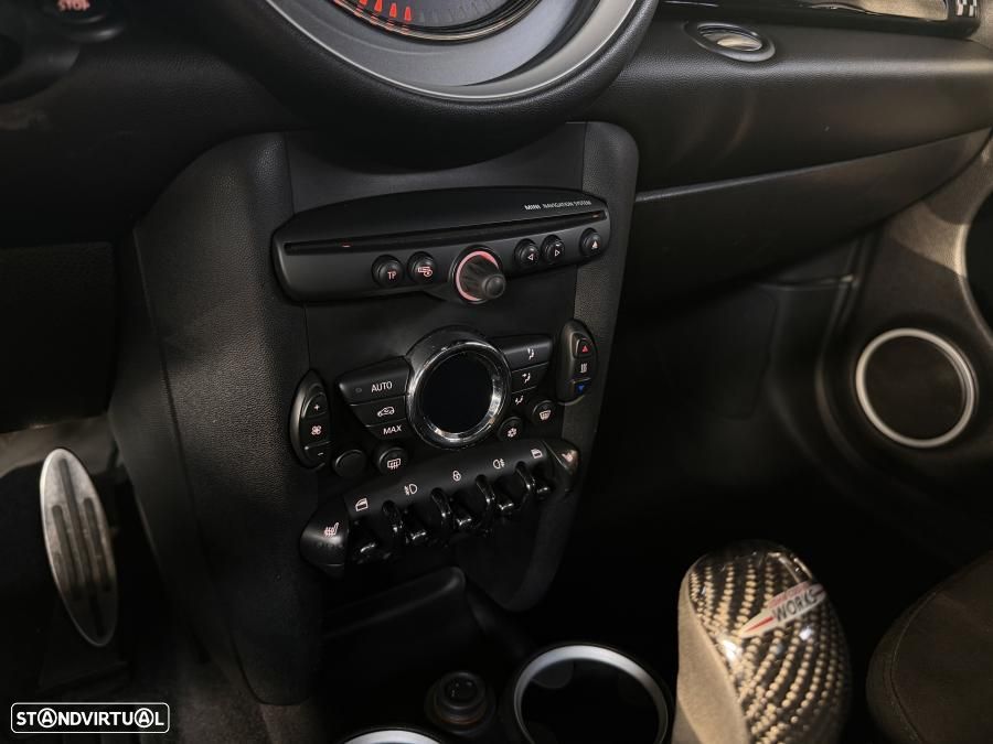 MINI 3 Portas John Cooper Works - 15