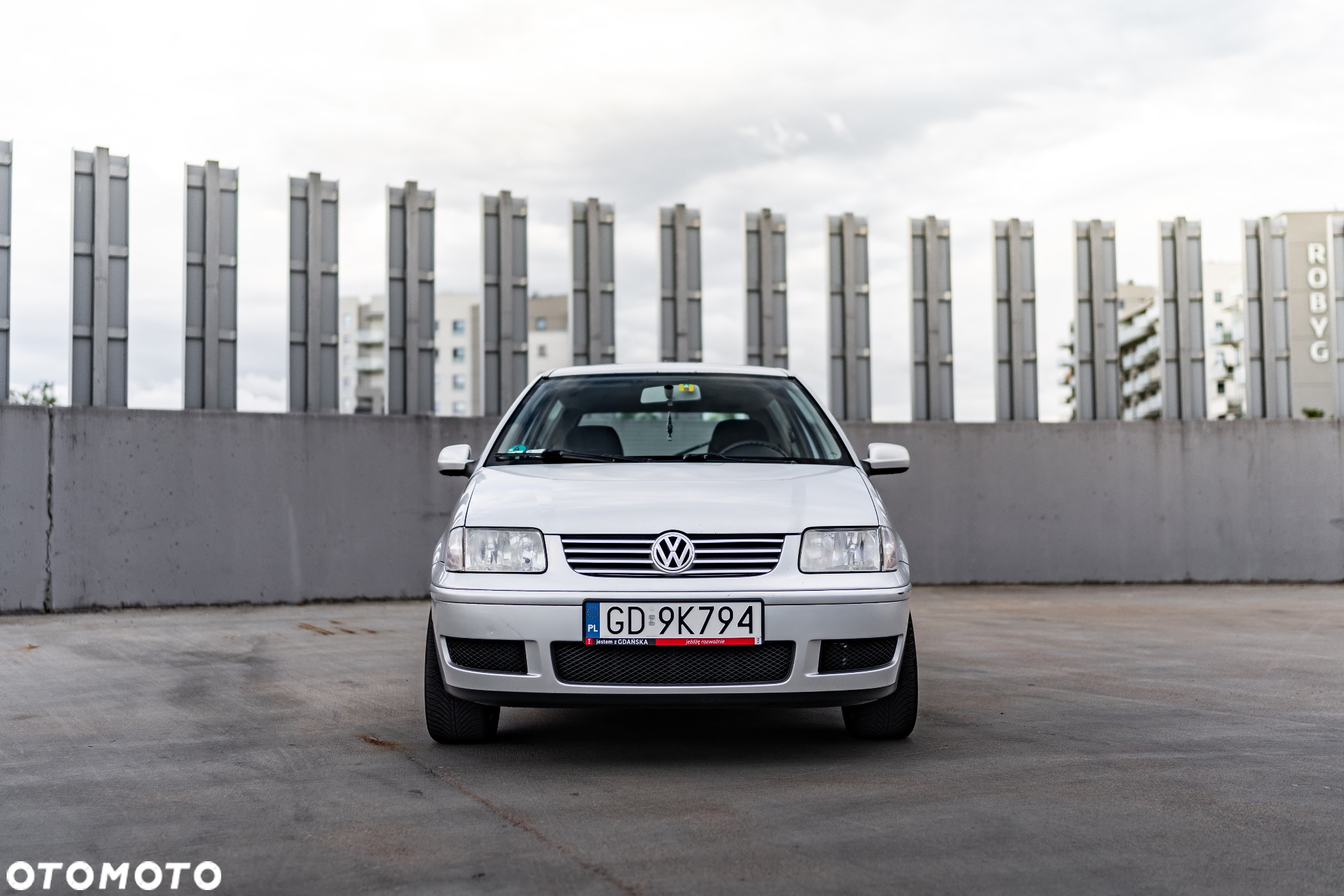 Volkswagen Polo 1.4 16V Trendline - 11