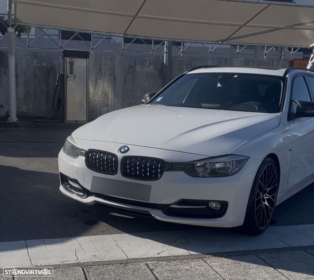 BMW 320 d Auto Line Sport - 4