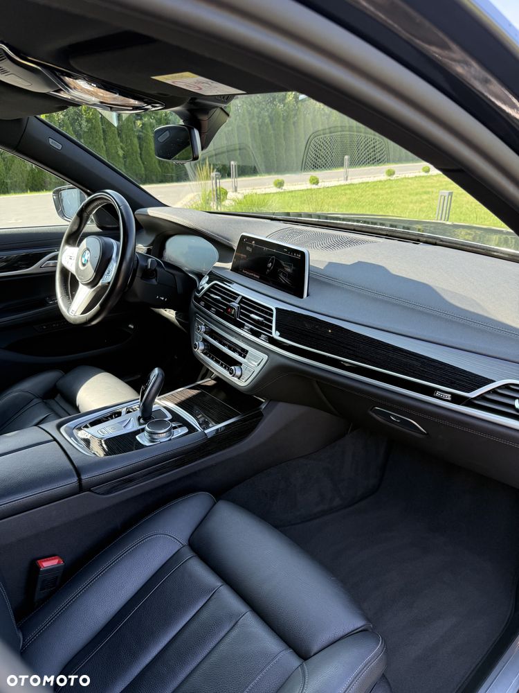 BMW Seria 7 730d xDrive mHEV sport - 18