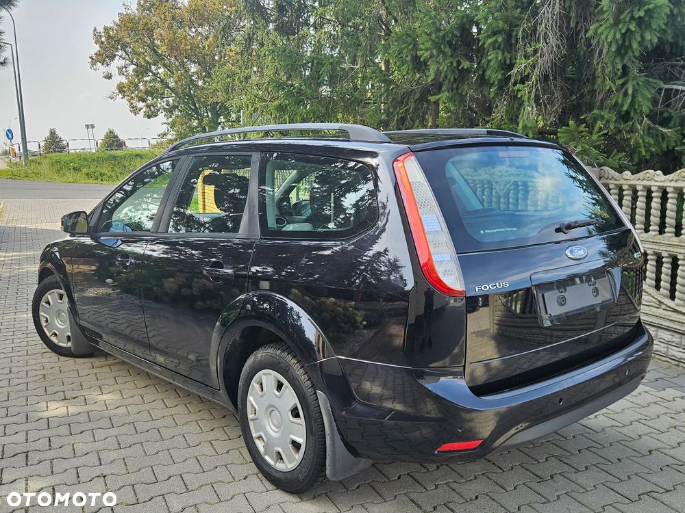 Ford Focus 1.8 FF Ambiente - 2