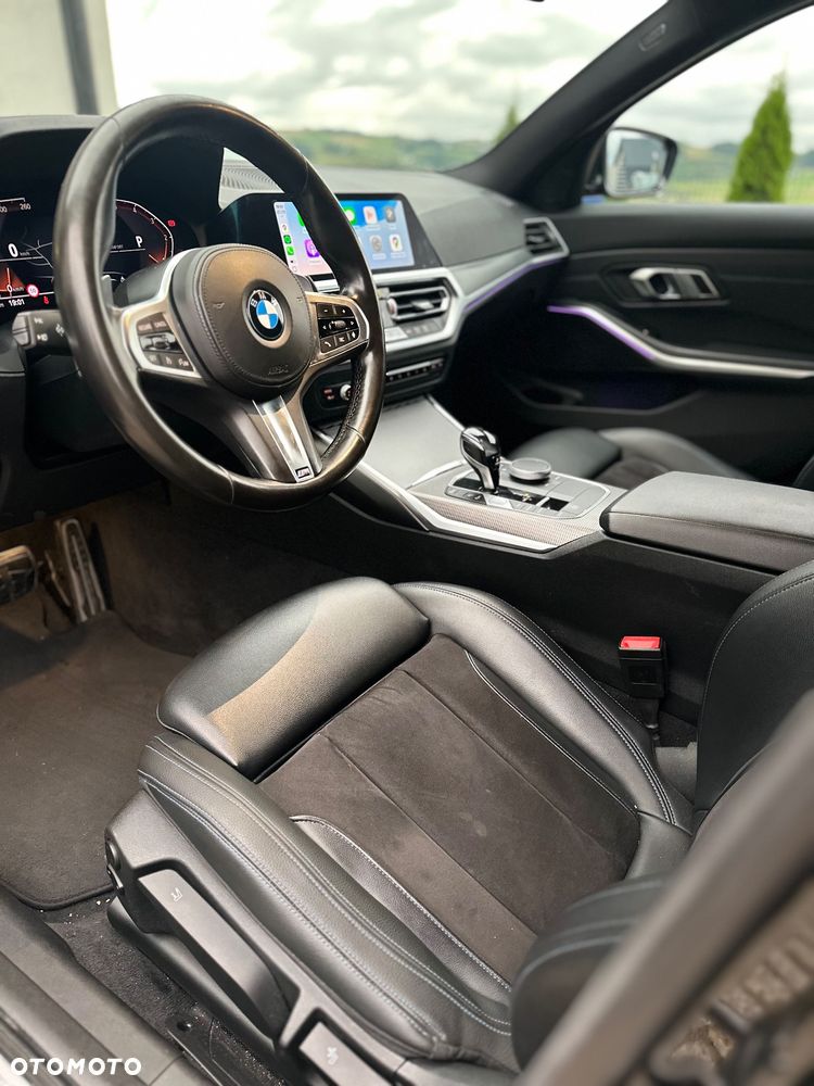 BMW Seria 3 320d xDrive M Sport - 22