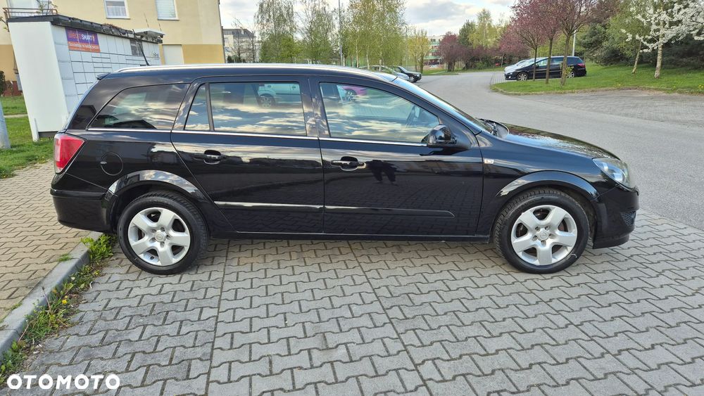 Opel Astra 1.7 CDTI DPF Cosmo - 11