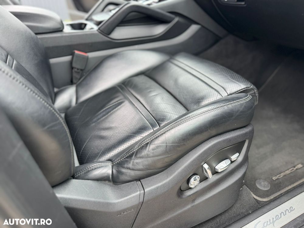 Porsche Cayenne Standard - 7